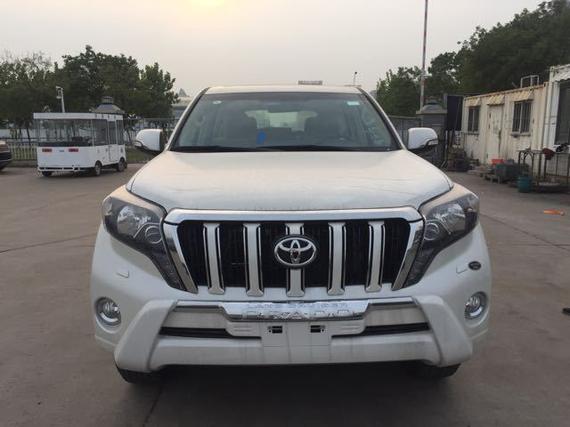 17款丰田霸道2700强势钜惠回归沉稳大气