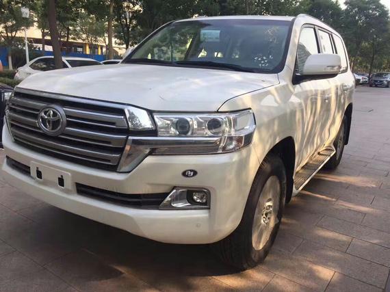 17款丰田酷路泽4000霸气越野时尚V6