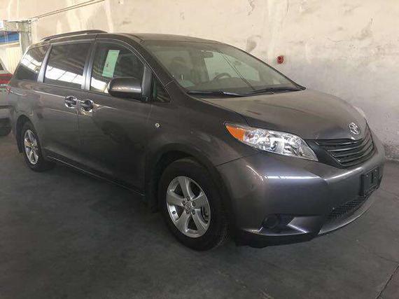 2017款丰田塞纳XLE版 购车指南底价掌握