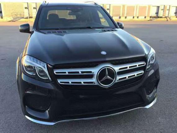 2017款奔驰GLS450 优雅大气豪华SUV