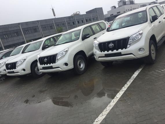 丰田霸道2700升级顶端越野车 诚邀试驾