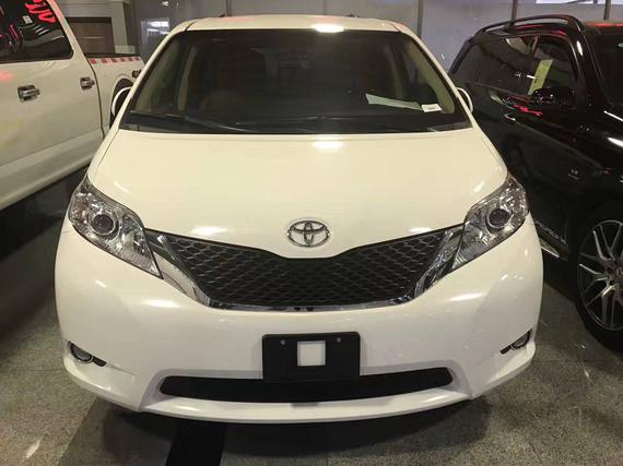 17款丰田塞纳改装版 特惠底价促可分期