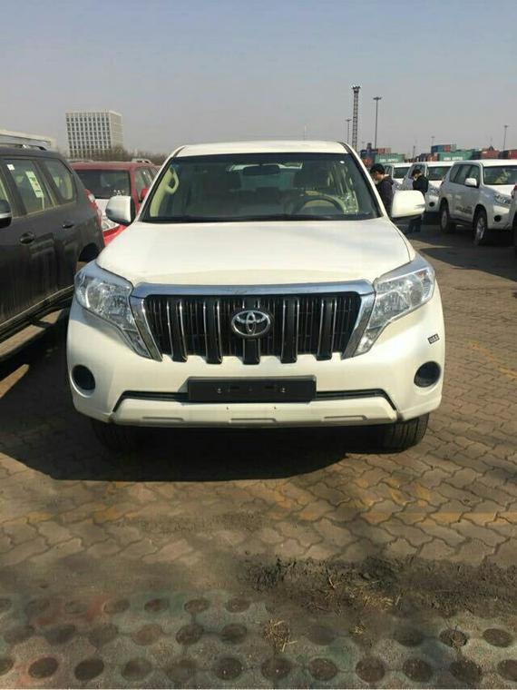 2017款丰田霸道2700 丐版TX津门最低价