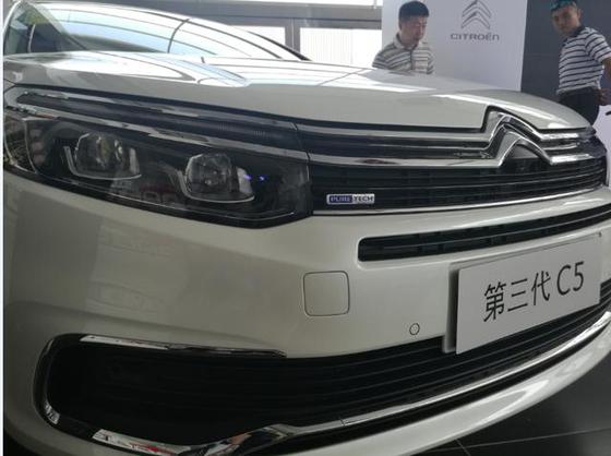 作为第三代C5吸睛之处——全新La-maison唯享座舱基于雪铁龙CAC领先舒适理念打