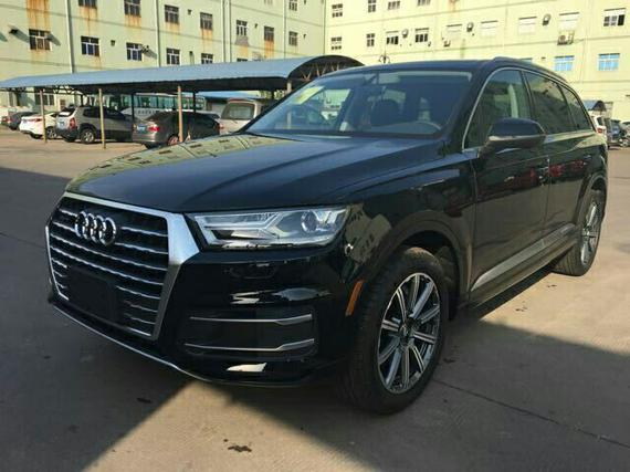 2017款加版奥迪Q7 3.0T汽油舒适型特价中