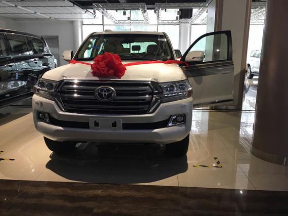 17款丰田酷路泽4000 巨型猛兽强大越野