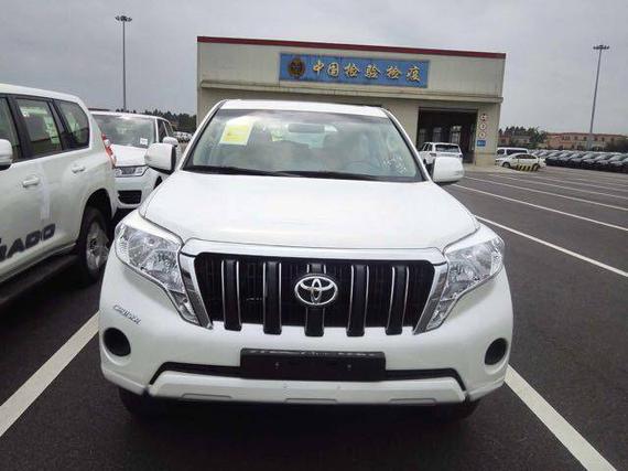 17款天窗版丰田霸道4000淡季冲量底价甩