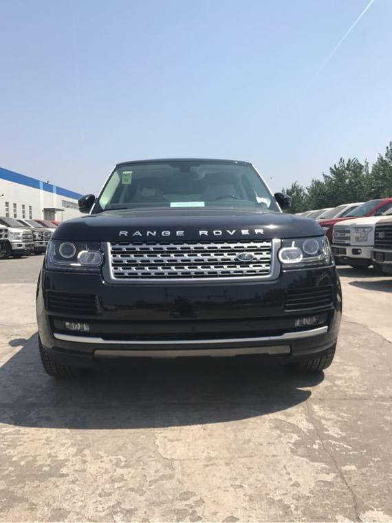 17款路虎揽胜行政版 硬朗造型惊爆低价