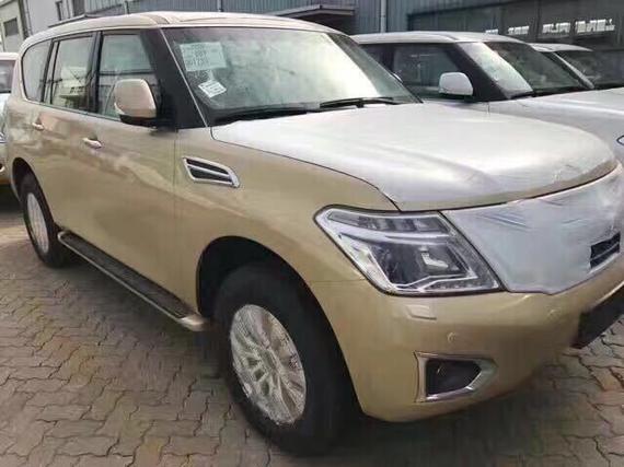 17款尼桑途乐5.6LE高配 夏季走量降价中