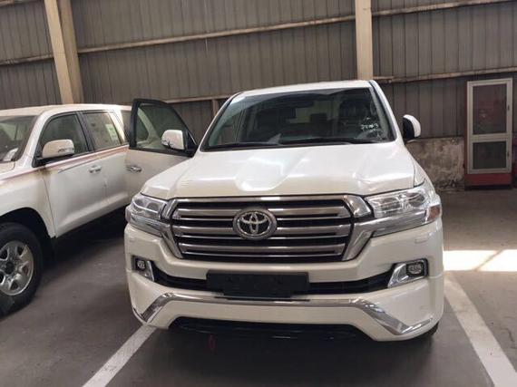 17款丰田酷路泽4000完美越野引爆津门