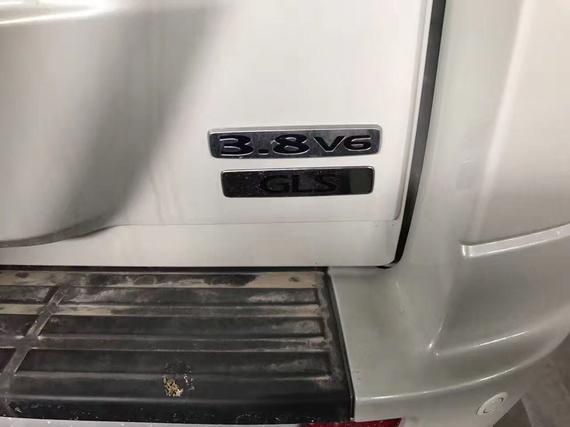 17款三菱帕杰羅V97顏色齊備現(xiàn)車充足裸利酬賓促
