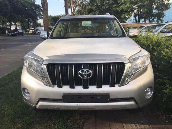 丰田霸道4000冰点特价限量 舒适享受