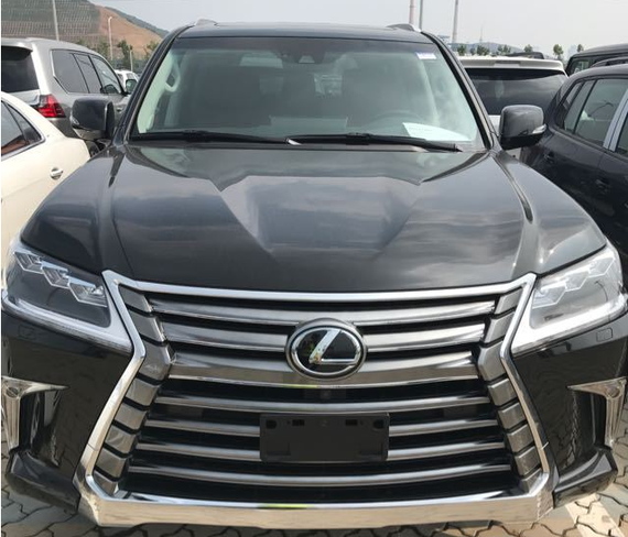 17款雷克萨斯LX570 现车降价热惠促销