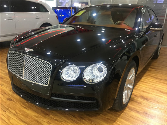 17款宾利飞驰V8S惊惠降价 更显豪华质感