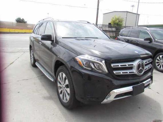 17款奔驰GLS450心动抢购 丰厚好礼漫天降