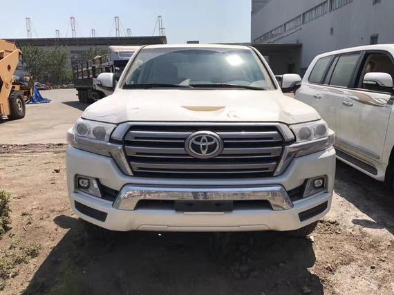 17款丰田酷路泽4600 现车最新到港