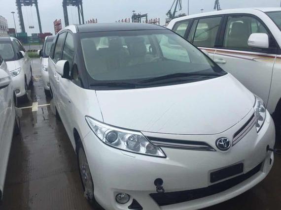 丰田大霸王舒适SUV夏季清凉价17款新车