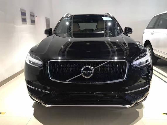 17款沃尔沃XC90报价 墨版XC90震慑四周