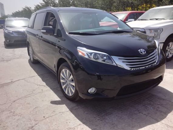 17款丰田塞纳3.5四驱 现车优惠机不可失