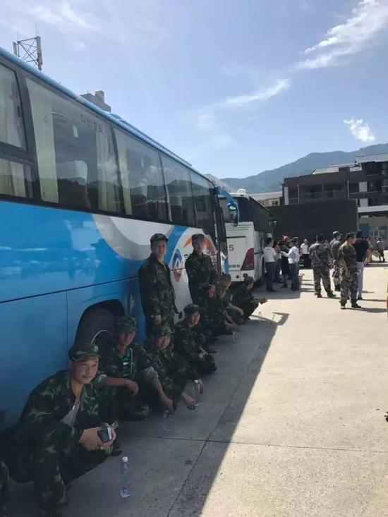 到达平武县拍摄