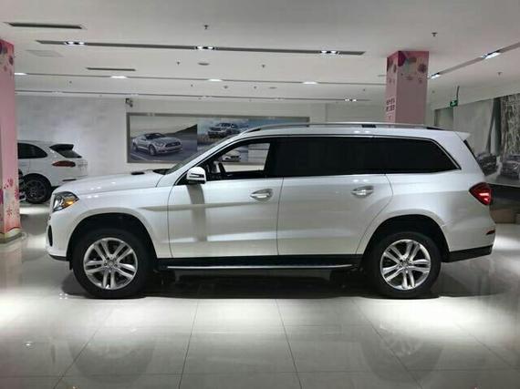 17款奔驰GLS450独特魅力 降价无可阻挡