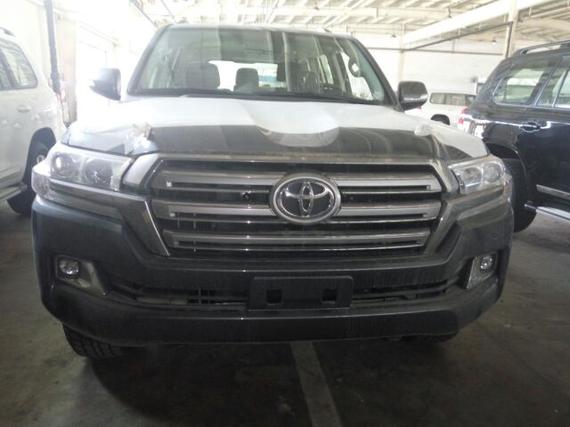 2017款丰田酷路泽4000 性能强悍底价售