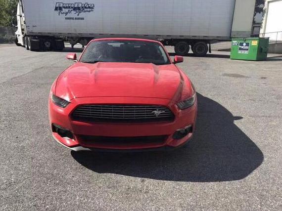 17款敞篷P版福特野马2.3T 现车低价