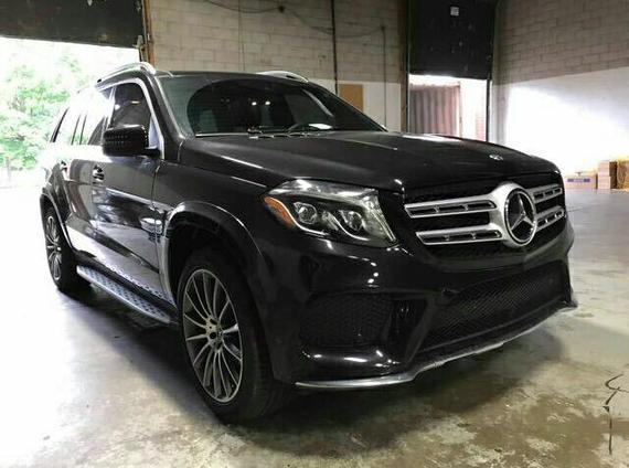 2017款奔驰GLS450AMG 平稳快速零首付提