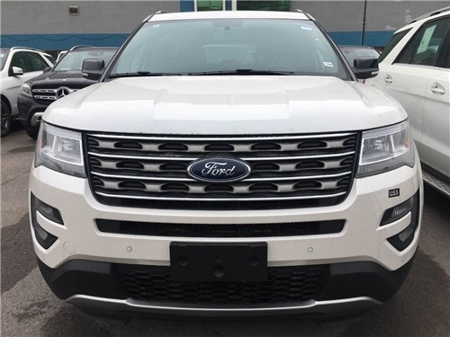 17款加版福特探险者 现车特惠已开启