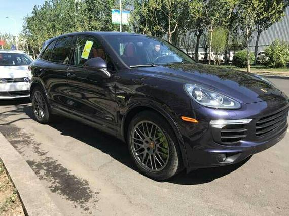 保时捷卡宴 店内现车优惠送三包