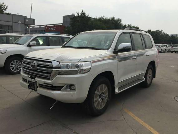 17款丰田酷路泽4000狂野风范尽享齐乐