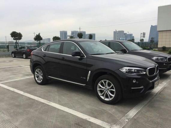 2017款宝马X6 天津现车爆惠促销中