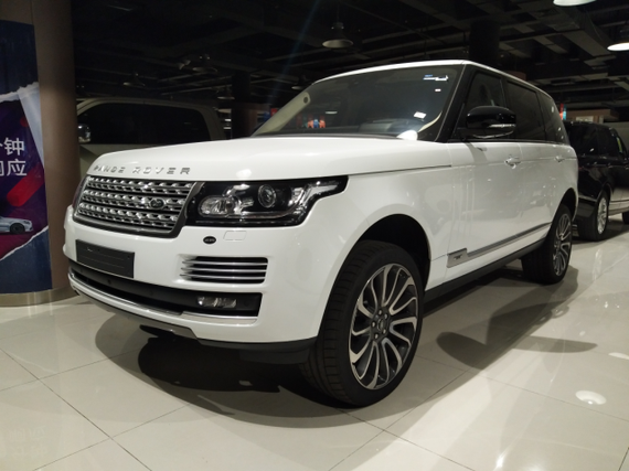 2017款路虎揽胜加长版 经典硬派火爆购