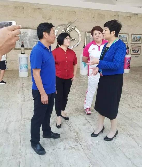 参观王朝酒窖、酒堡