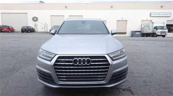 2017款加版奥迪Q7 高质量现车优惠