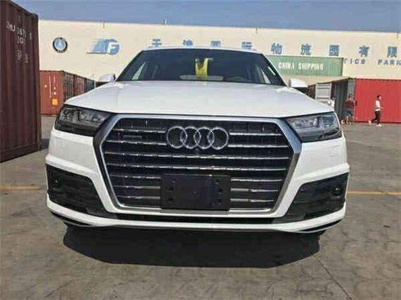 2017款奥迪Q7现车特价58万精良工艺技术