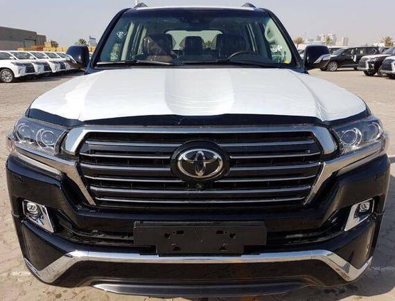 17丰田酷路泽5700VXS纯黑限量版巅峰驾感