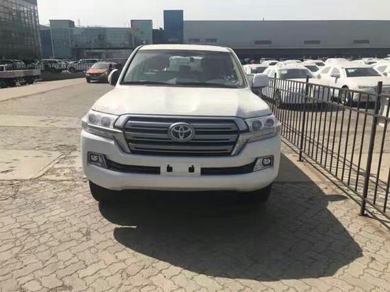 17款丰田酷路泽4000高端现车津港直销价