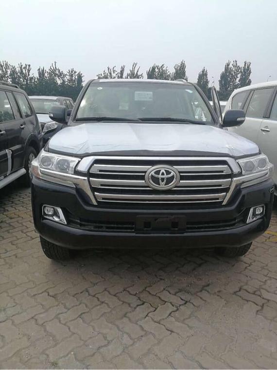 17款丰田酷路泽4000EXR驾驭激情