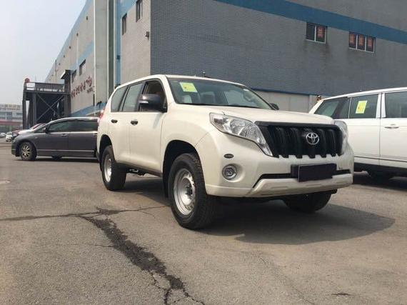 17款丰田霸道2700越野现车优惠大促