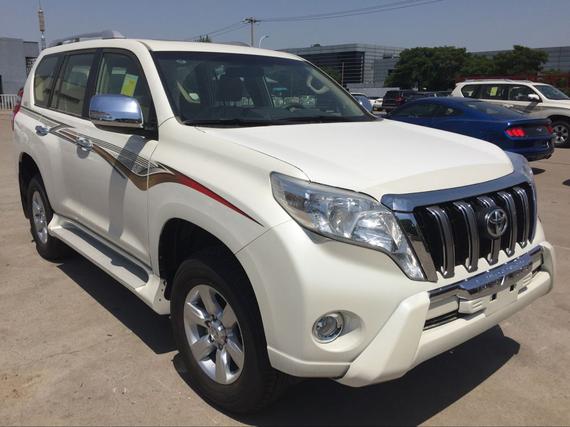 17款丰田霸道2700 硬汉实力霸气登场