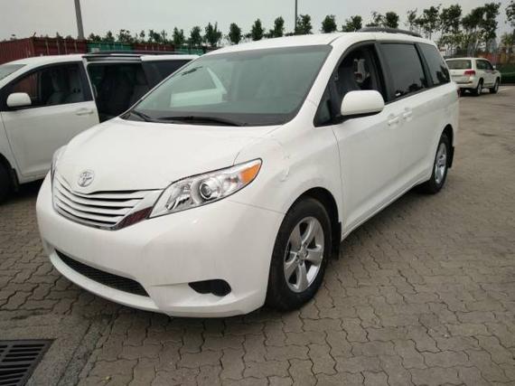 17款丰田塞纳配置多选 特价热销