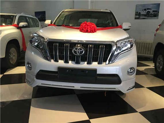 2017款丰田霸道4000 新车到店 震撼优惠