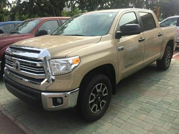 2017款丰田坦途降价 豪门皮卡大气稳重