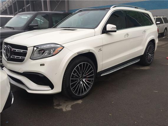 2017款奔驰GLS63气势势不可挡 性能升级