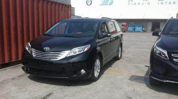 2017款丰田塞纳促销 霸气商务奢华代表