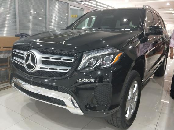 17款奔驰GLS450 现车安全性能更出色