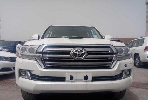 丰田酷路泽4000巡洋舰越野强悍SUV让利