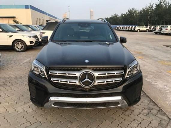 2017款奔驰GLS450美规 进气格栅面积更大