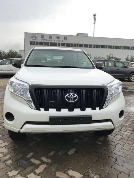 18款丰田霸道2700 丐版普拉多触底报价